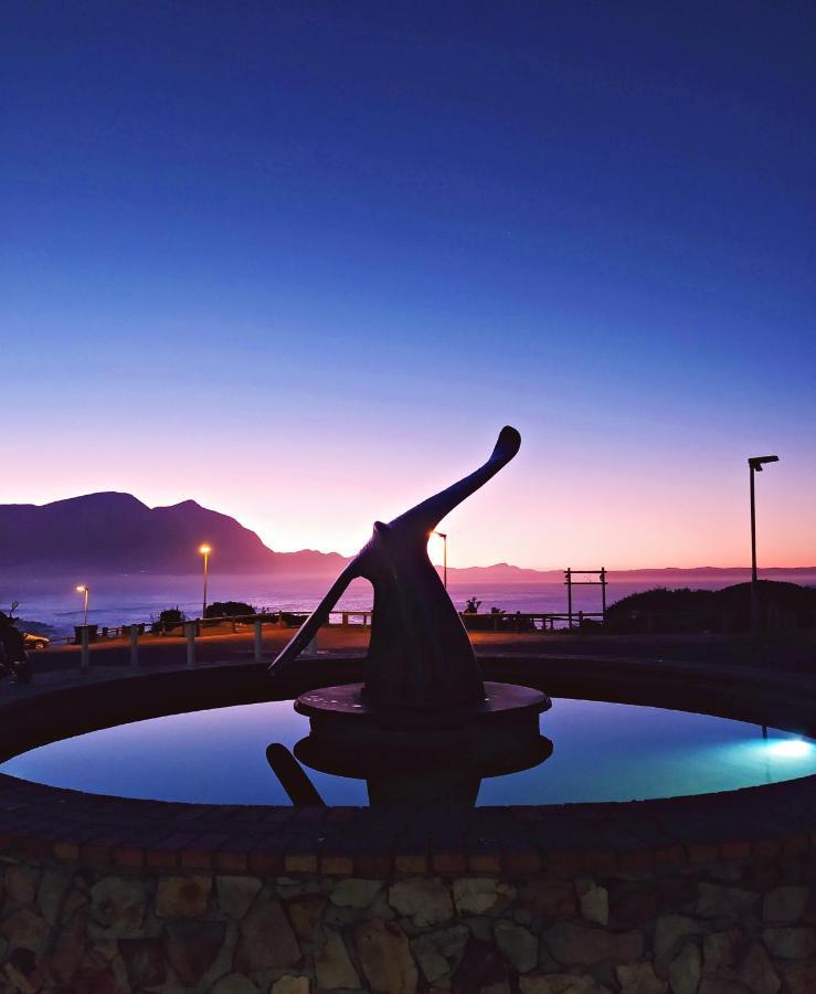 Apartment At Hermanus Waterfront Экстерьер фото