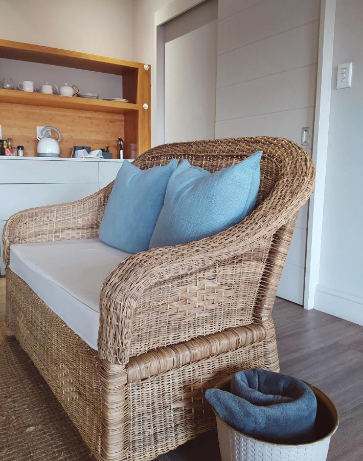 Apartment At Hermanus Waterfront Экстерьер фото